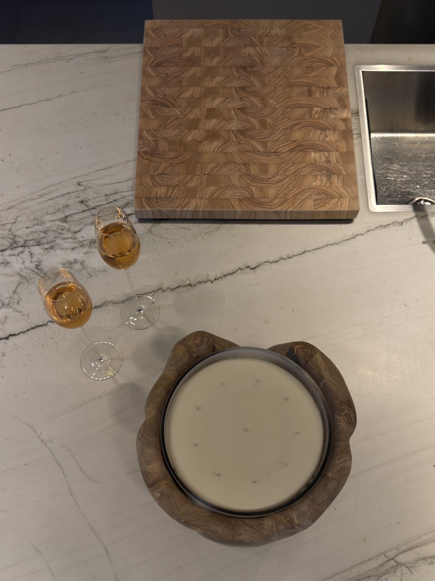 Sculpted Olive candle